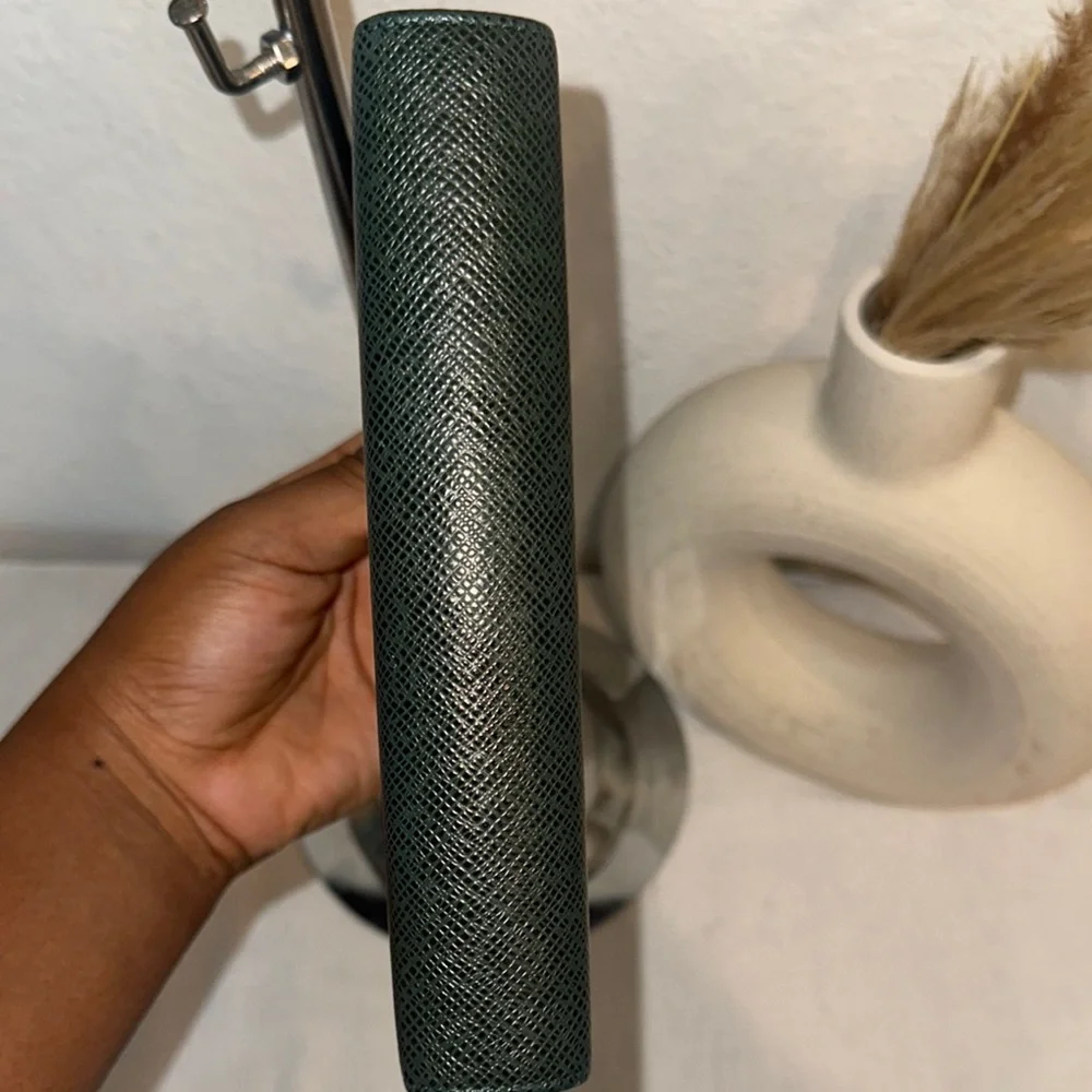 Authentic Louis Vuitton Taiga Agenda PM Notebook Cover